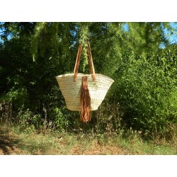 Élégant Panier de Plage et de Ville en Osier avec Motif Frange en Cuir