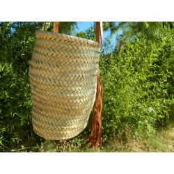 Élégant Panier de Plage et de Ville en Osier avec Motif Frange en Cuir